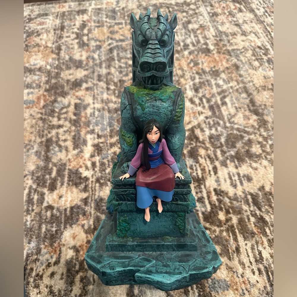 Disney Mulan and Dragon Figurine